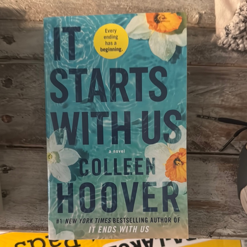 It Starts With Us by Colleen Hoover